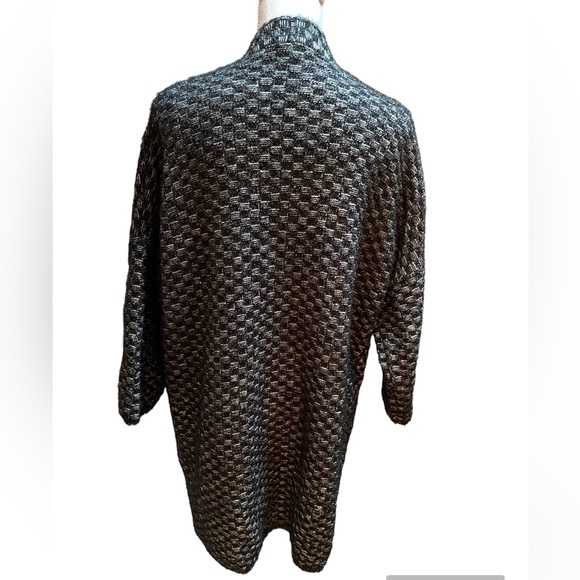 Maxsport black and grey checkered sweater/cardigan. Medium. Two front pockets. - Picture 2 of 15